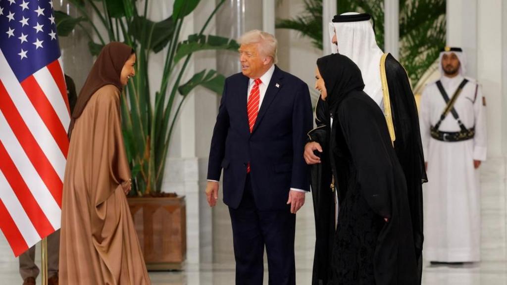 Lạm phát hạ nhiệt, Tổng thống Trump tiếp tục chỉ trích Fed