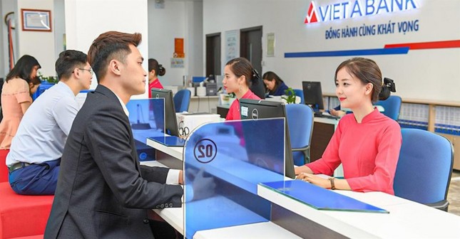 Rốt ráo thương vụ sang tay 17 triệu cổ phiếu một ngân hàng