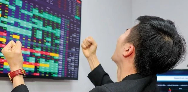 Một công ty hàng hải chốt ngày trả cổ tức tiền mặt tỷ lệ 41%